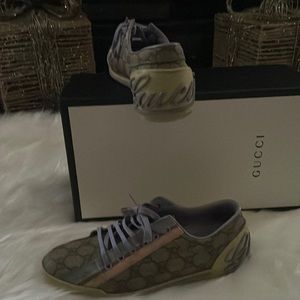 Women Gucci Sneakers